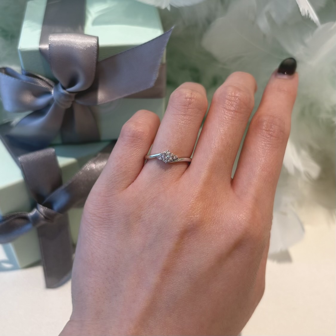 彩風の婚約指輪　ピンクダイヤモンド入りのリング