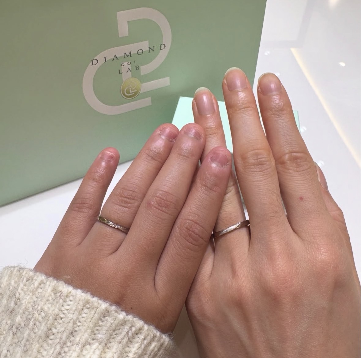 ピンクダイヤモンド　結婚指輪