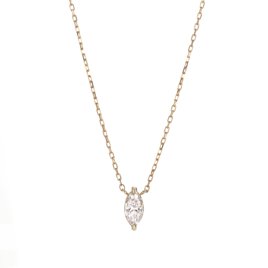 ゴールドのマーキスカットネックレス