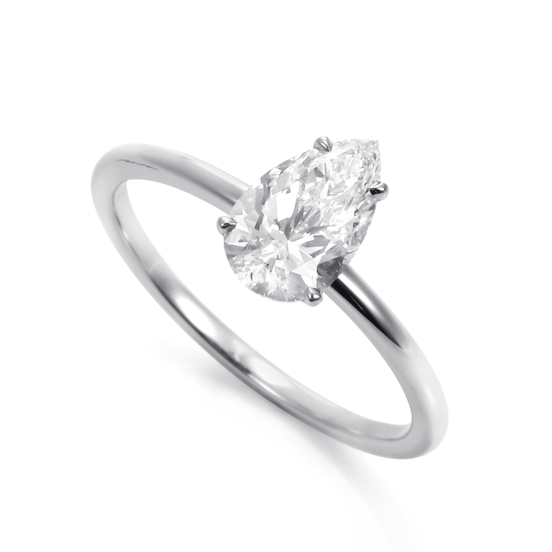 ペアシェイプのジュエリー