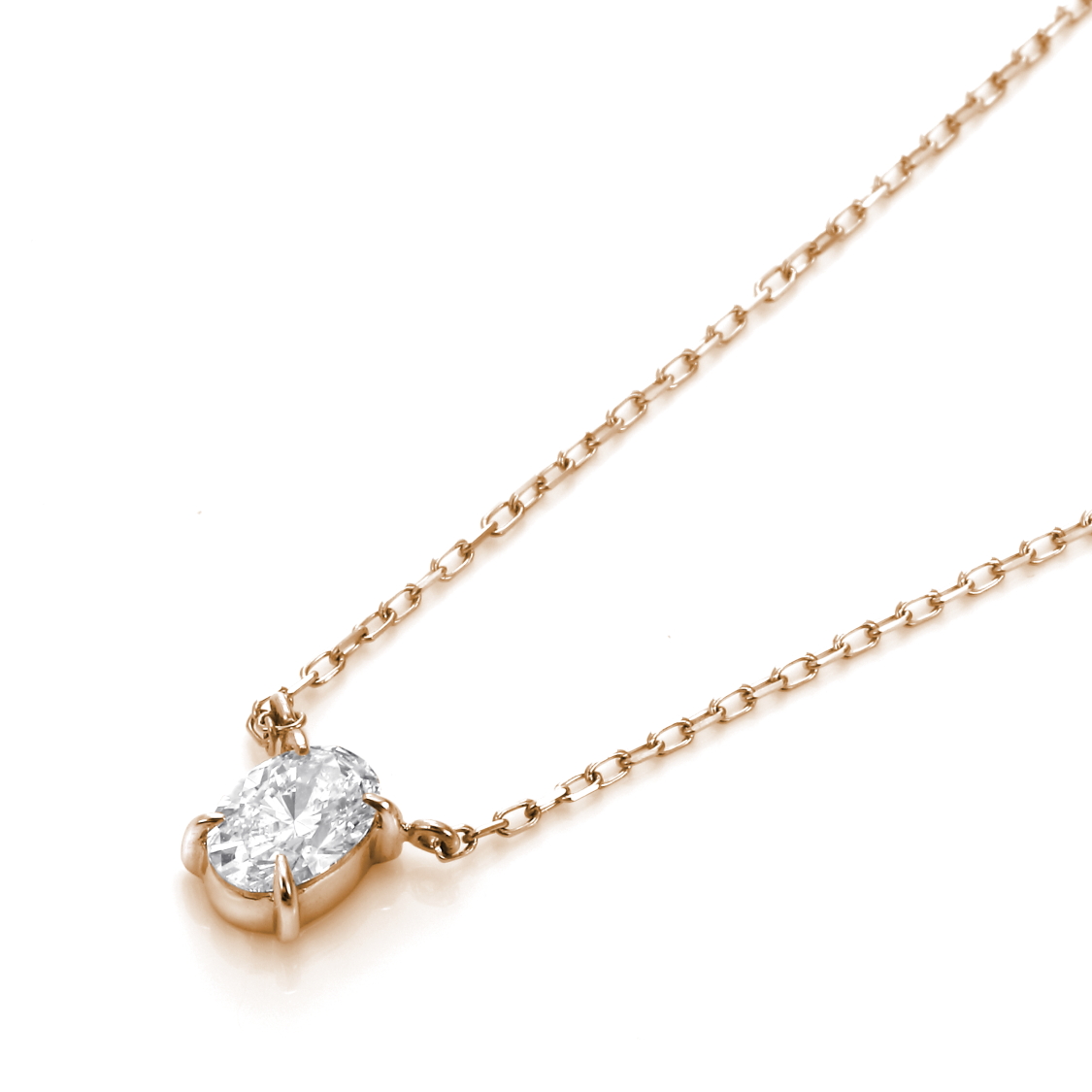 オーバルカットのジュエリー