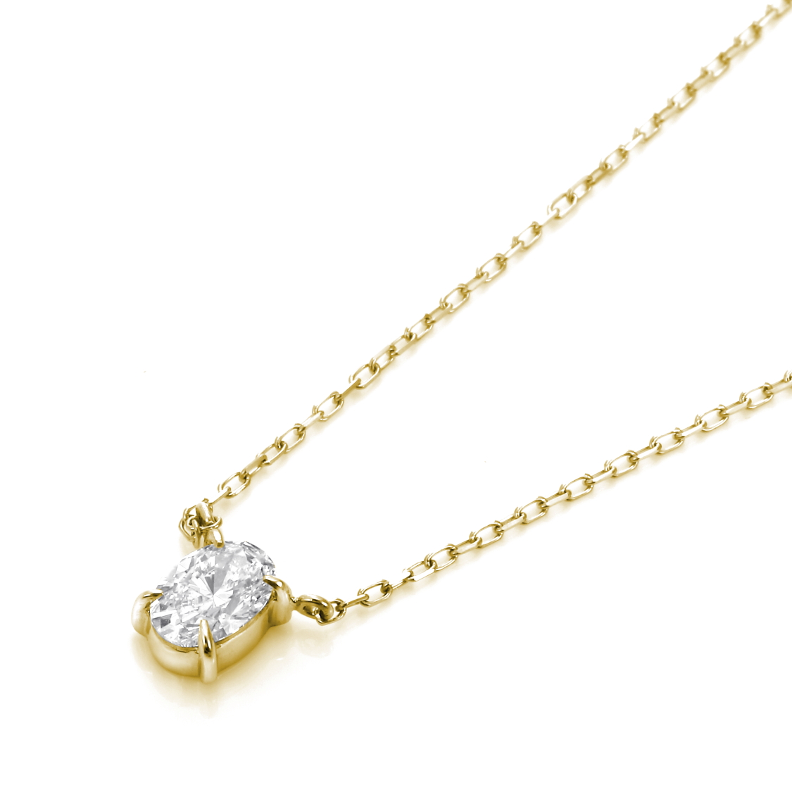 ラボダイヤのオーバルカットネックレス